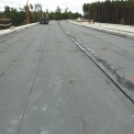 Obr. 1 – Asfaltový izolační pás na betonové mostovce; zdroj: vlastní
