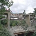 Obr. 9 – Demolice druhé poloviny stávajícího mostu
