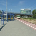 Zastávka Warszawa Slużewiec s novým ostrovním nástupištěm