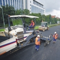 Speciální asfaltové směsi jsou použitelné pro pozemní komunikace v zastavěném i nezastavěném území.