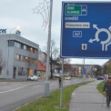 Obr. 9 – Dopravní značení na turbo‑okružní křižovatce v Prostějově (zdroj: Ing. Martin Smělý)