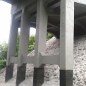 Detail nosné podpěry mostu po sanaci