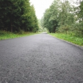 Obr. 4 – Dokončená vozovka s aplikací studené emulzní asfaltové směsi