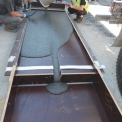 Ukládka betonu TOPCRETE (UHPC) do konstrukce z autodomíchávače