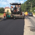 Chrastěšovská – Vizovice, pokládka asfaltové směsi