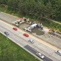 Obr. 13 – Pokládka cementobetonového krytu v pravém jízdním pásu mezi exity km 29 Hvězdonice a km 34 Ostředek