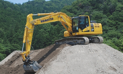 Hydraulické pásové rýpadlo Komatsu PC210LCi-10