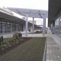 Pohľad na prístupový koridor medzi výpravnou budovou a nástupišťom č. 1 v roku 2015