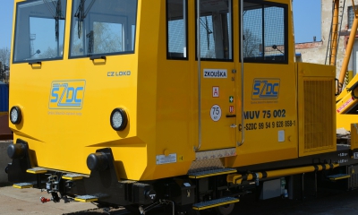 SŽDC převzala první sériová vozidla MUV 75 od CZ LOKO