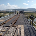 Kompozitní překrytí železničních mostů na Slovensku pro snížení hlučnosti