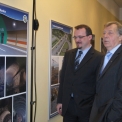 Bývalý primátor Berlína Eberhard Diepgen (vpravo) společně s radním hlavního města Prahy Radovanem Šteinerem