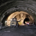 Obr. 3 – Tunel Jablunkovský č. 2 – ražba vertikálně členěným výrubem kaloty