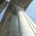 Detail pilíře estakády