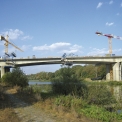 Propojení mostovky stavby SO 206 – mostu přes Vltavu, součást stavby 513 SOKP (foto: Skanska DS a. s.)