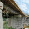 Bednící a lešenářské práce na rekonstrukci železničního mostu přes Sázavu