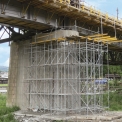 Pracovní plošina pro betonáž úložných prahů