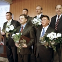 Riaditeľ zahraničného podnikania Doprastavu Ing. Róbert Turanský (prvý zľava) po prevzatí ocenenia v Kielcoch