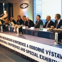 Předsednický stůl mezinárodní konference TRANSPORT