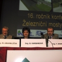 ŽMT 2011 - Předsednický stůl během prvního bloku přednášek