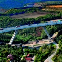 Obr. 1 – Celkový pohled na spřažený ocelobetonový most přes Lochkovské údolí