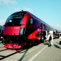 Jednotkou Railjet se mohli čeští cestující svézt loni. Souprava v majetku ÖBB byla vystavena na Czech Raildays 2010 v Ostravě.
