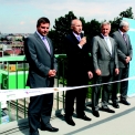 Ing. Luděk Dostál (druhý zleva) při slavnostním otevírání Nuselského mostu po opravě 31. srpna 2011