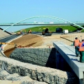 Ocelový obloukový most na úseku Nitra západ – Selenec