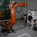 Strojírny Třinec uvádějí do provozu nového robota značky KUKA