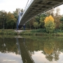 Podhled mostovky z pravého břehu řeky (09/2009)